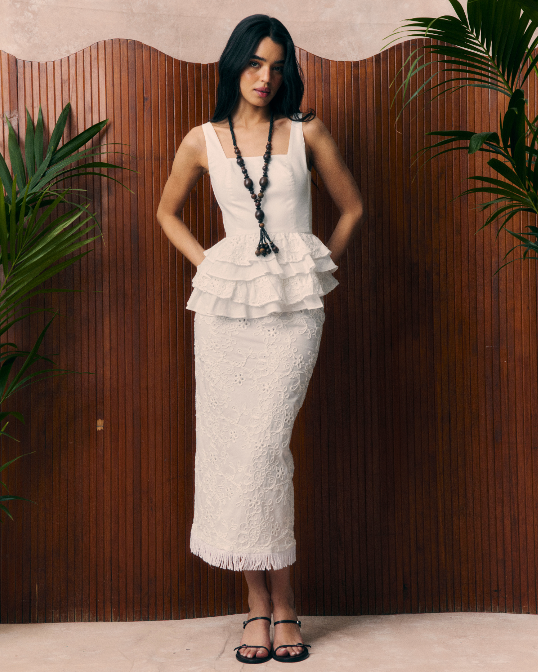 Santa Mónica Embroidery White Skirt
